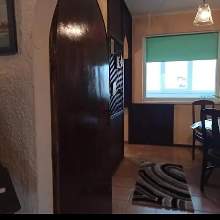 Четиристаен Апатрамент На Център В Район Чаталджа Apartamento